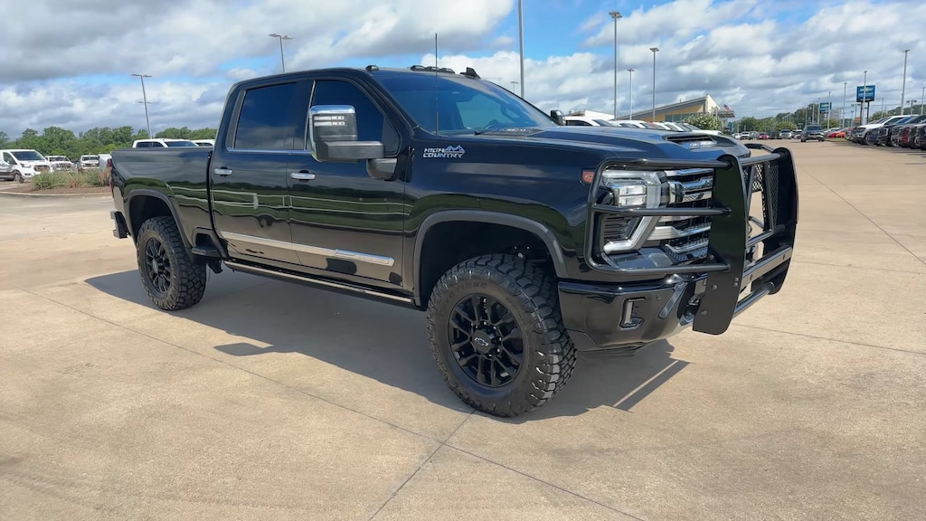 Used 2024 Chevrolet Silverado 2500HD High Country 4WD Crew Cab 159 High Country