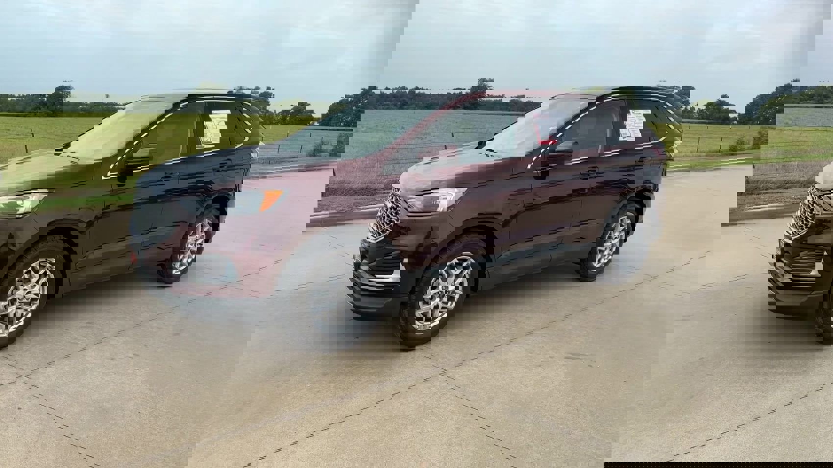 2024 Ford Edge SEL photo 4