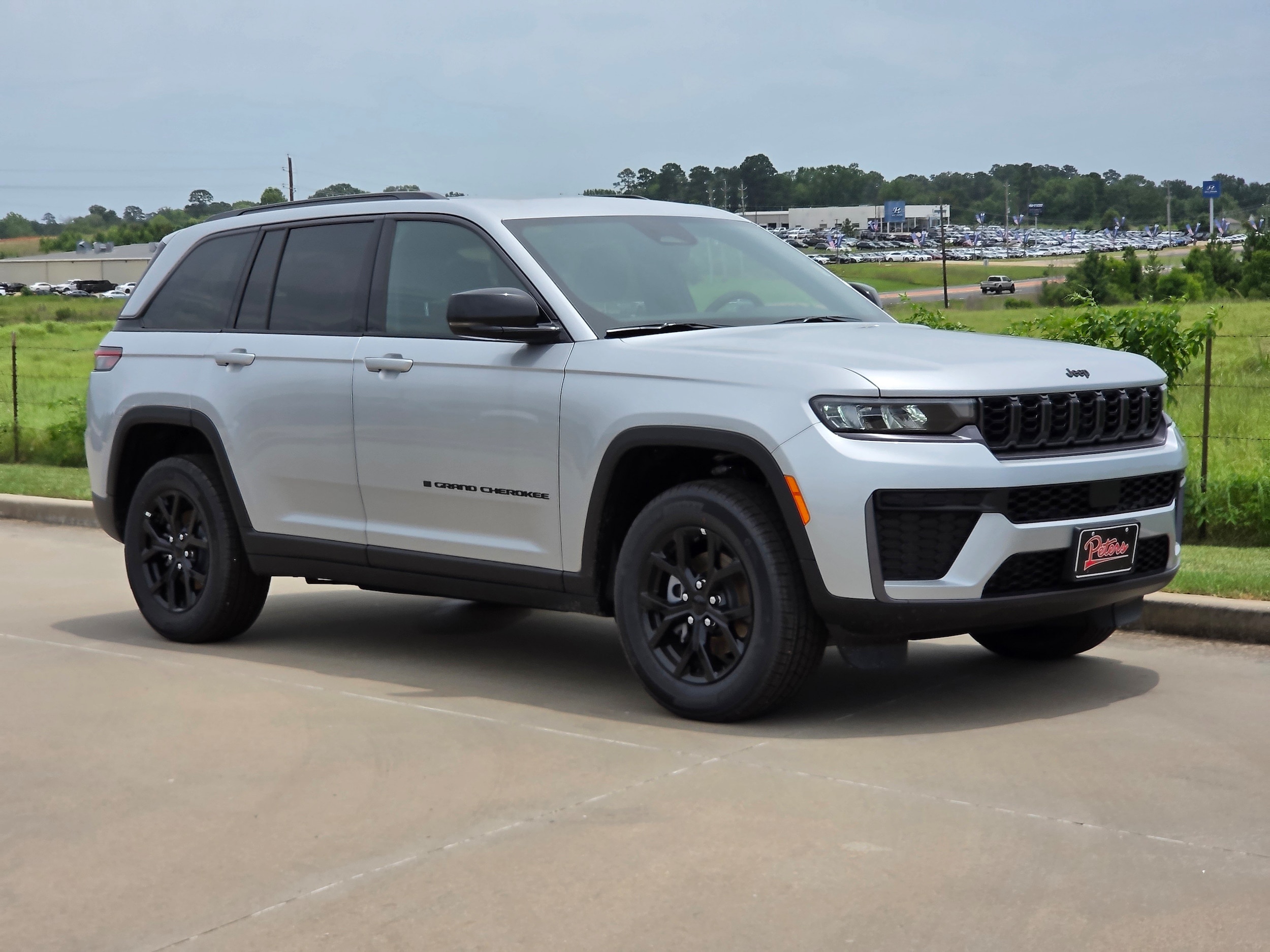 New 2026 Jeep Grand Cherokee Laredo