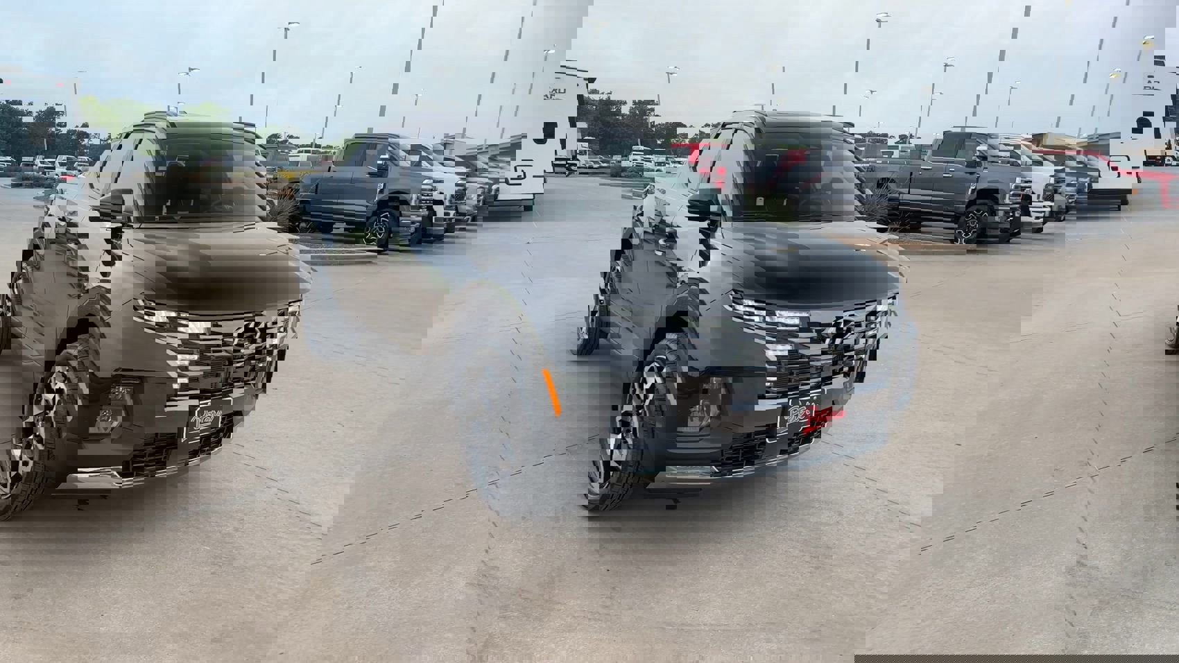 2024 Hyundai Santa Cruz Limited photo 2