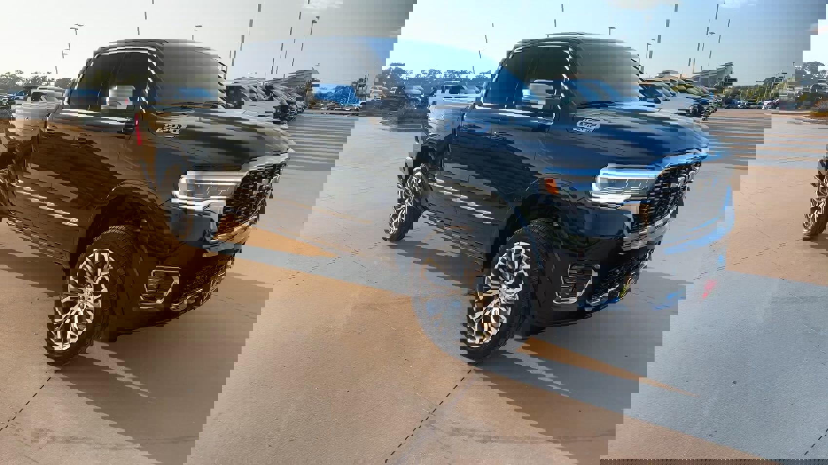 2025 Ram 1500 photo 3