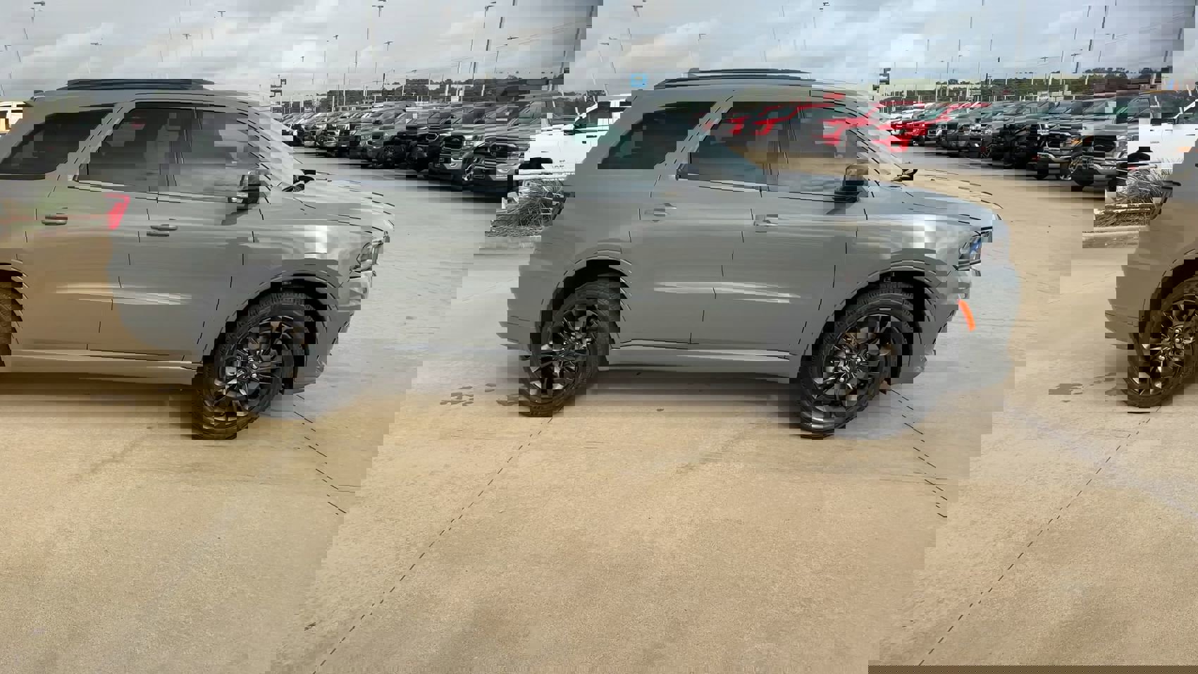2021 Dodge Durango GT Plus photo 2