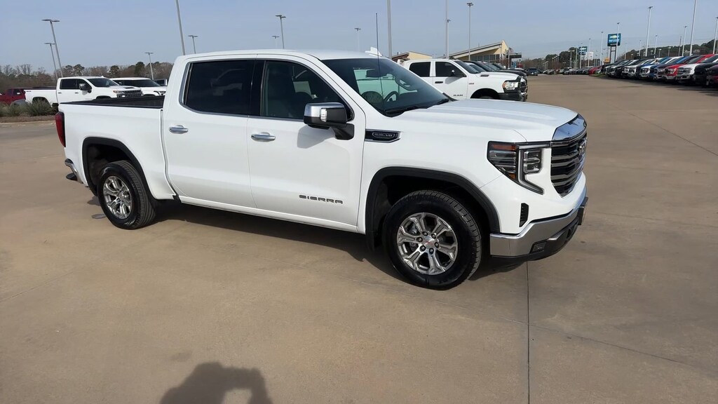 Used 2025 GMC Sierra 1500 SLT 2WD Crew Cab 147 SLT