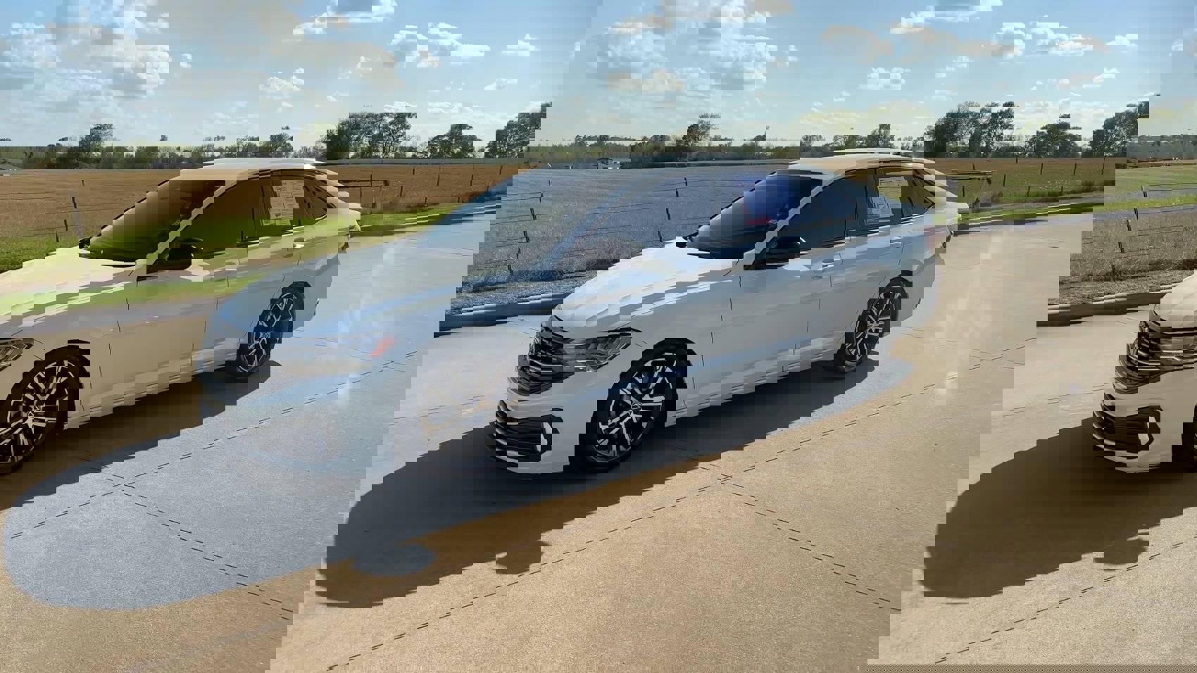 2023 Volkswagen Jetta 1.5T Sport photo 4