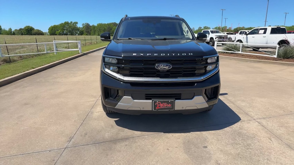 Used 2025 Ford Expedition Max Platinum Platinum 4x4