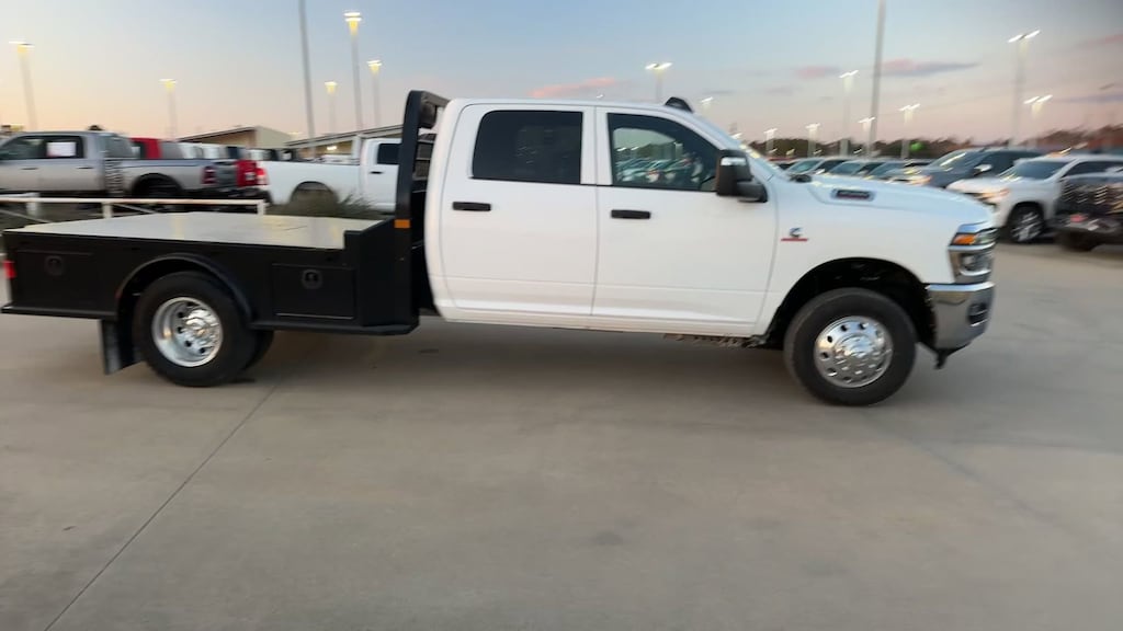 New 2025 Ram 3500 Chassis Cab Tradesman/Big Horn Pickup