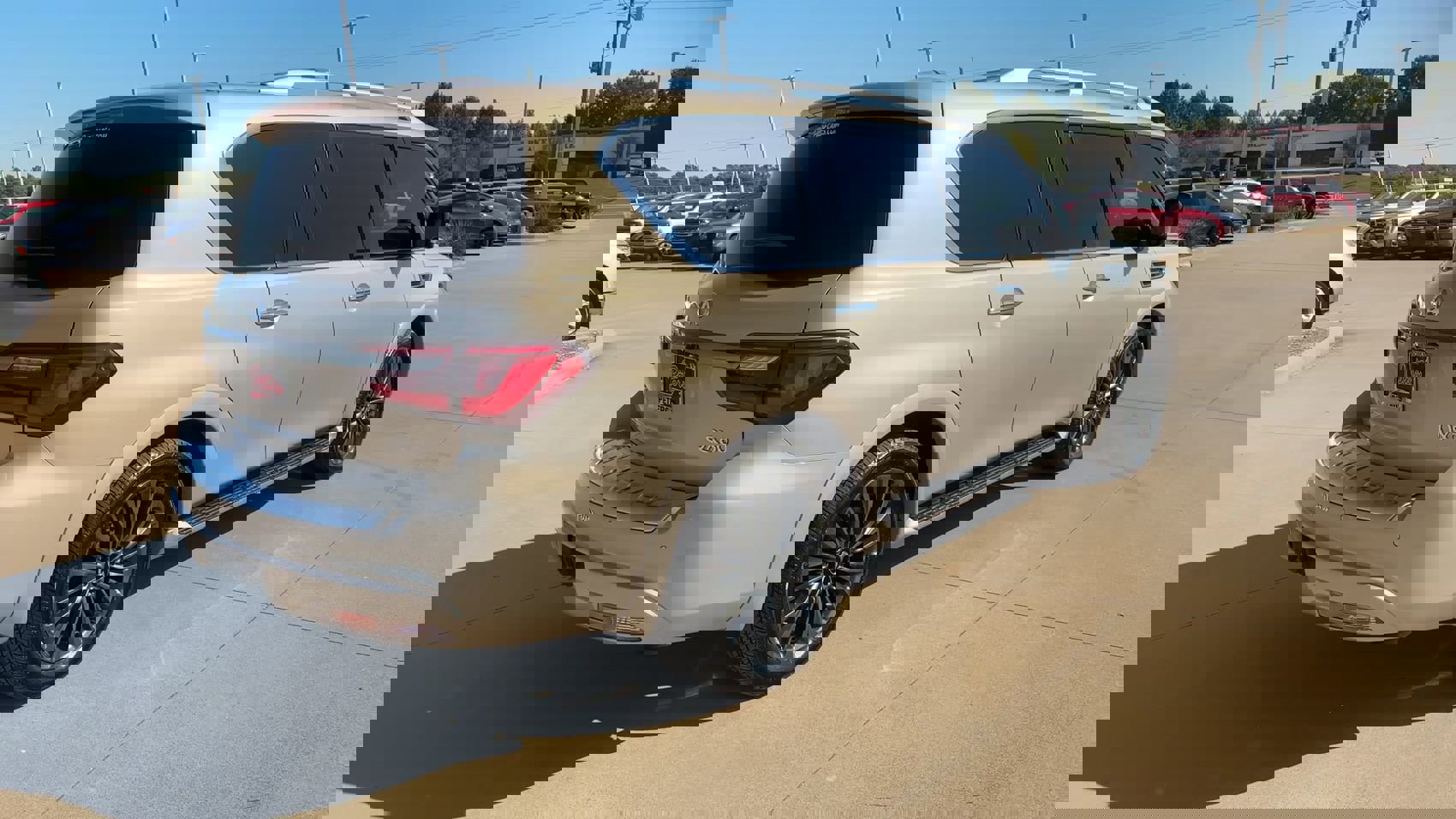 2024 Infiniti QX80 Sensory photo 3