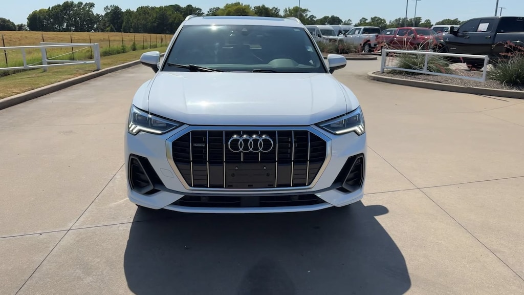 Used 2025 Audi Q3 S line Premium S line Premium 45 TFSI quattro