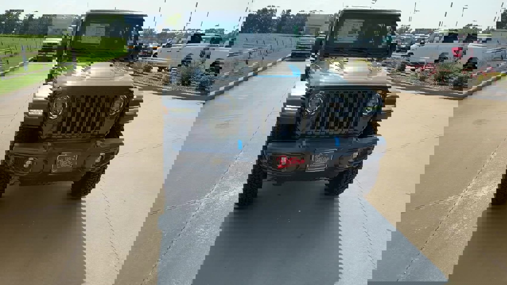 2023 Jeep Wrangler 4xe Rubicon Sport photo 3