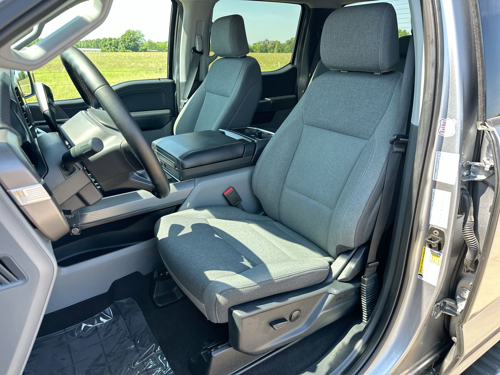 2025 Ford F-150 XLT - Photo 11