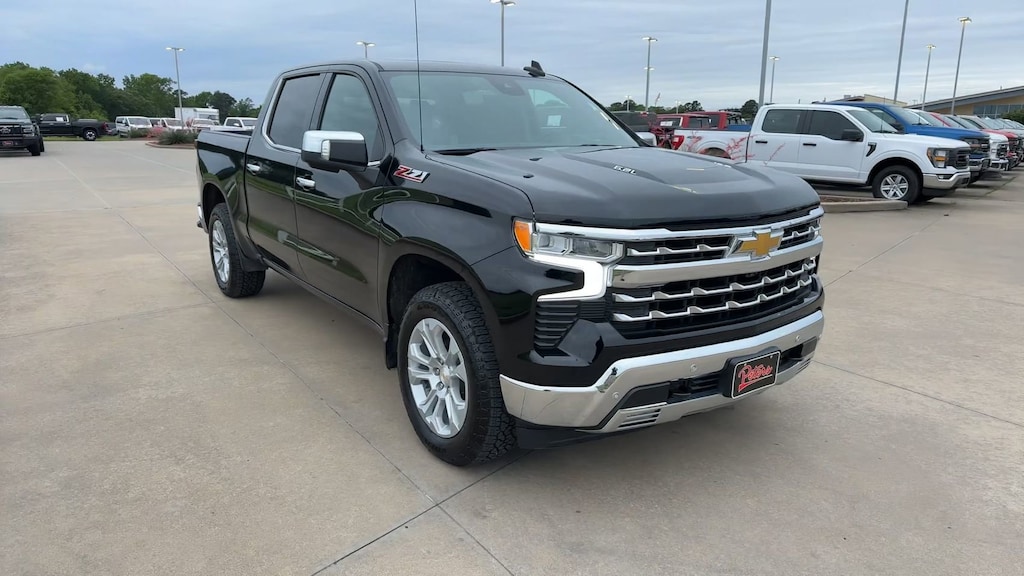 Used 2025 Chevrolet Silverado 1500 LTZ 4WD Crew Cab 147 LTZ