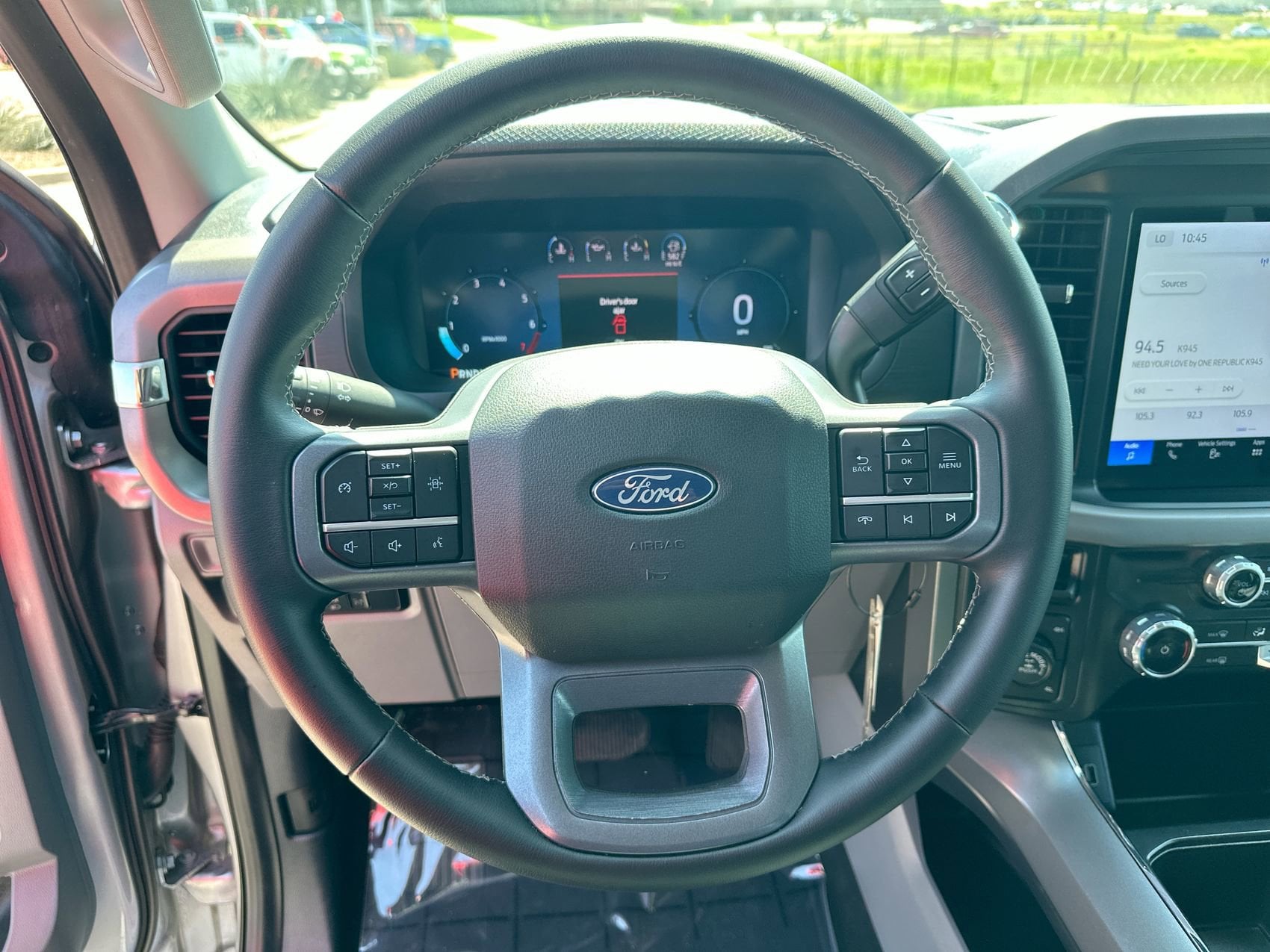 2025 Ford F-150 XLT - Photo 14