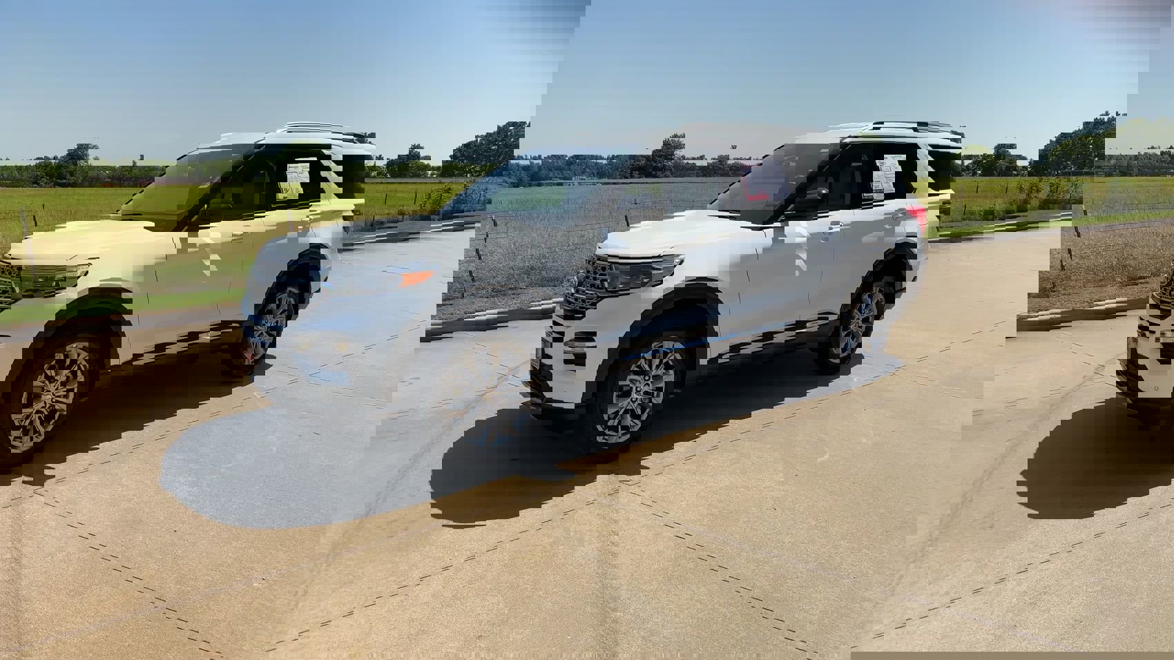 2024 Ford Explorer Limited photo 4
