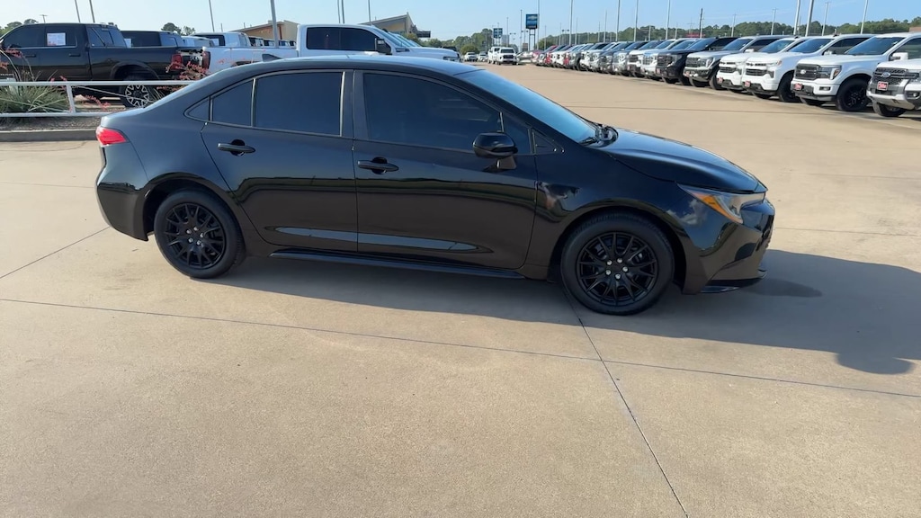 Used 2024 Toyota Corolla LE LE CVT