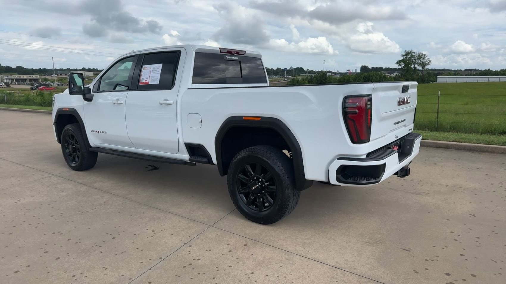2024 GMC Sierra 2500HD AT4 - Photo 6