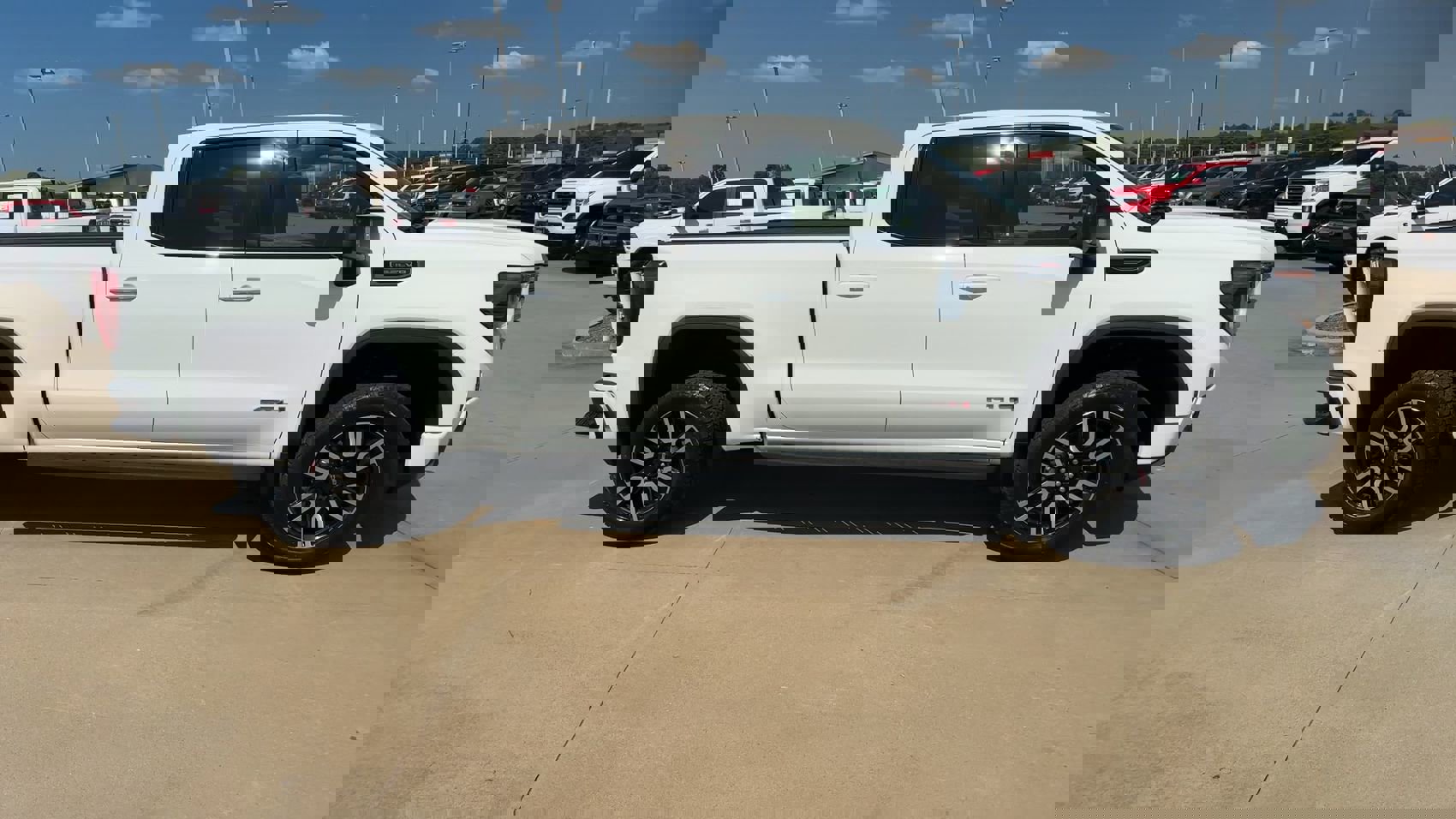 2022 Gmc Sierra 1500 AT4 photo 2
