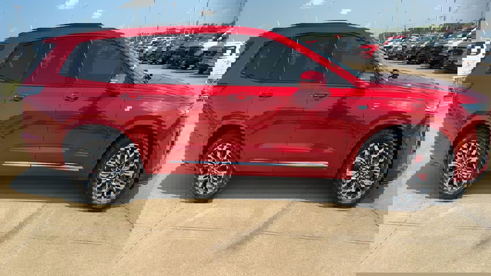 2024 Cadillac XT6 Sport photo 2