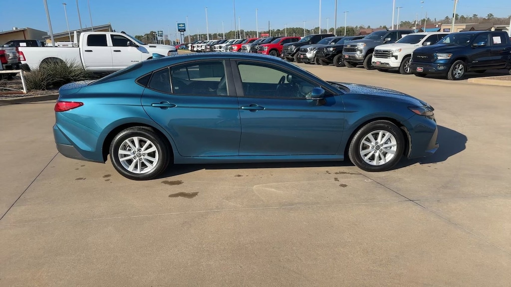 Used 2025 Toyota Camry LE LE