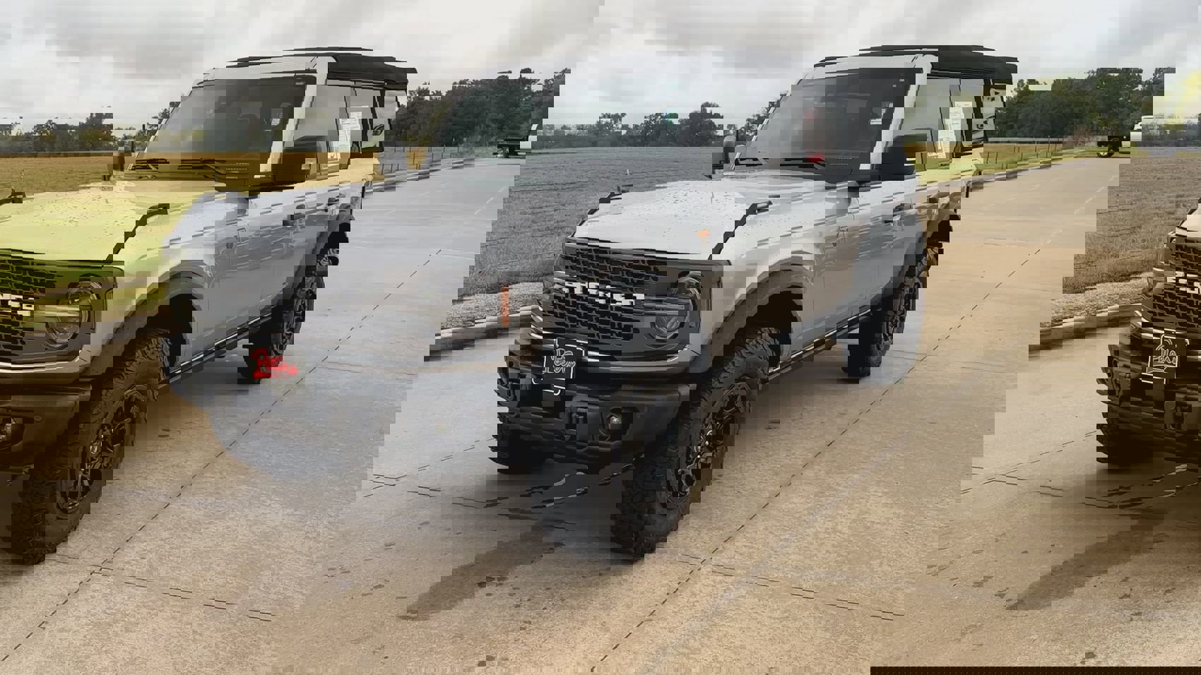 2023 Ford Bronco Badlands photo 3