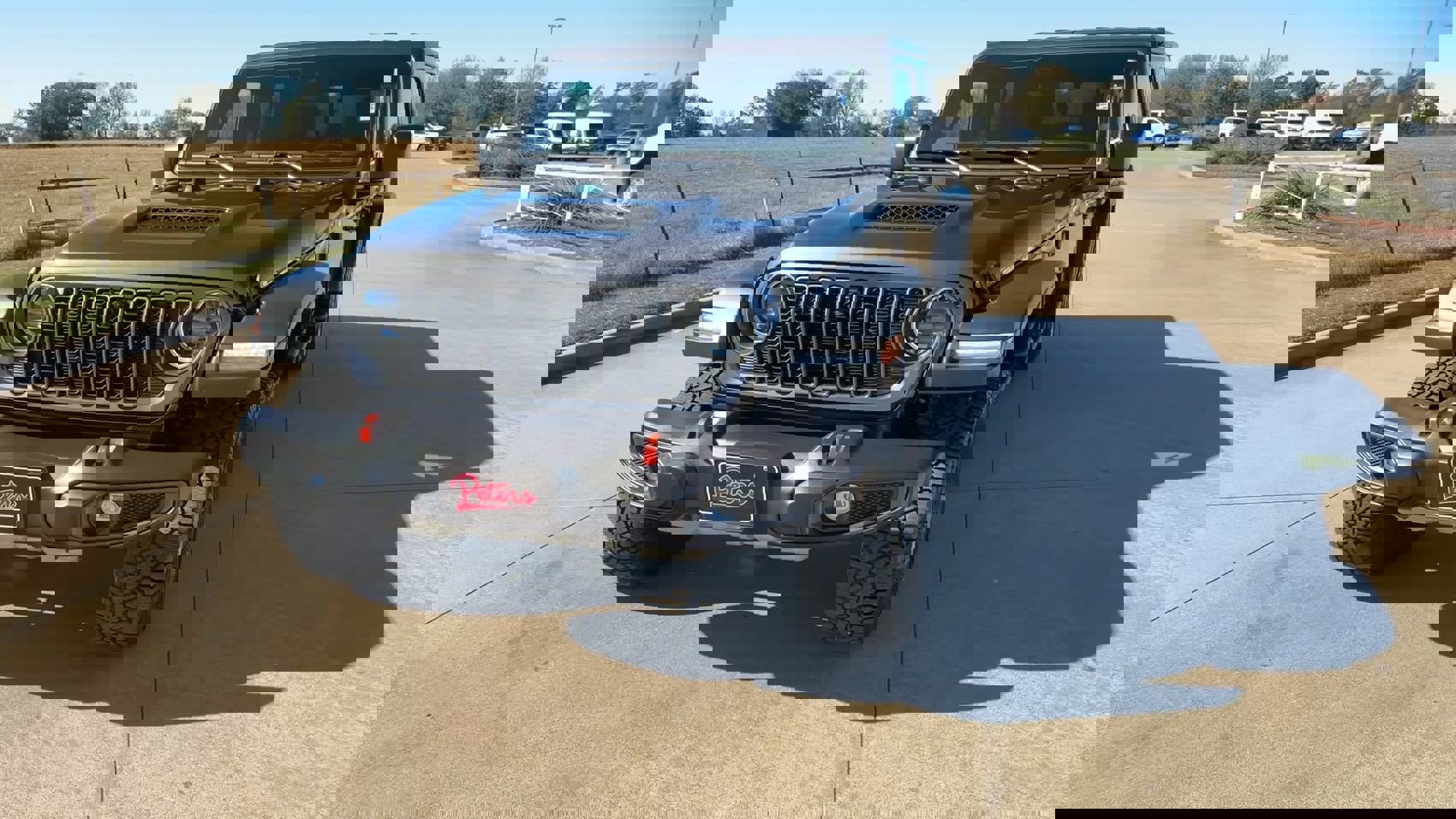 2025 Jeep Gladiator Mojave photo 3