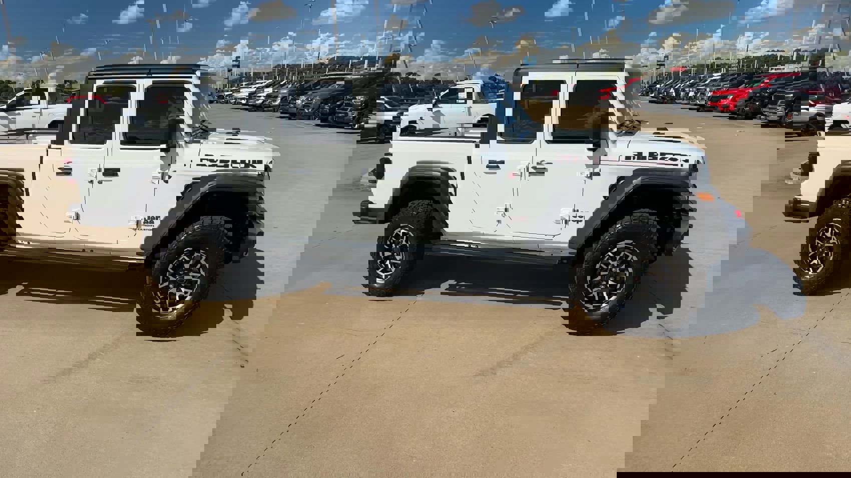 2024 Jeep Gladiator Rubicon photo 2