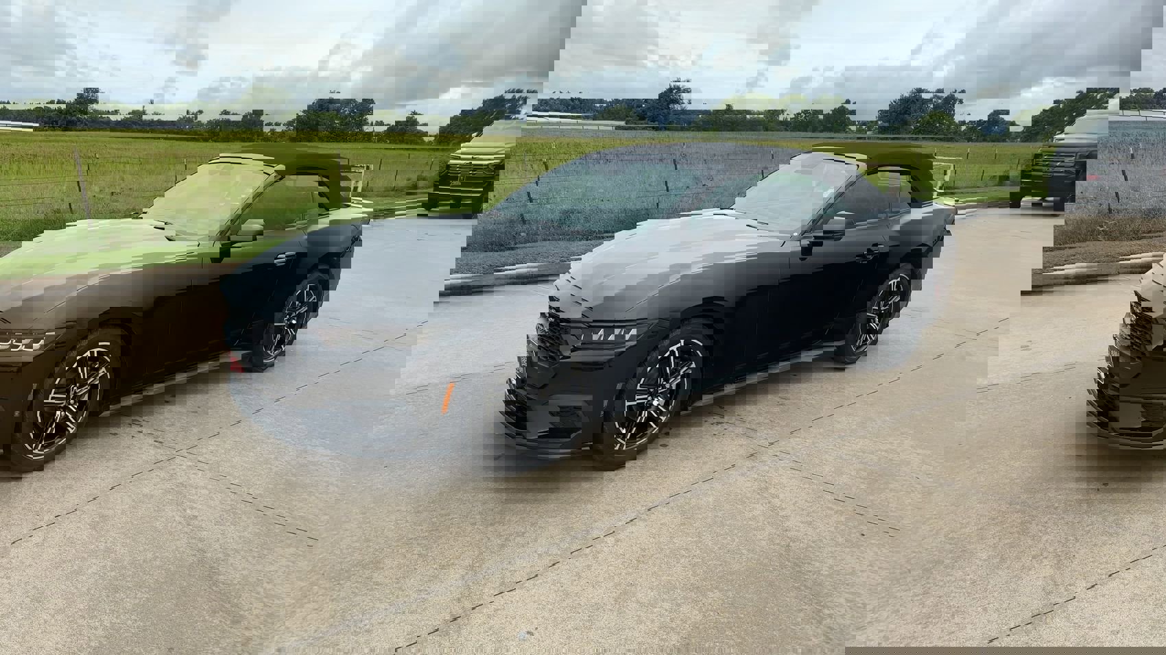 2024 Ford Mustang EcoBoost Premium Convertible photo 4
