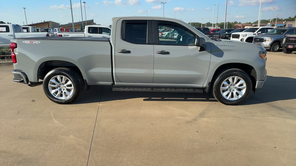 Used 2025 Chevrolet Silverado 1500 Custom 4WD Double Cab 147 Custom