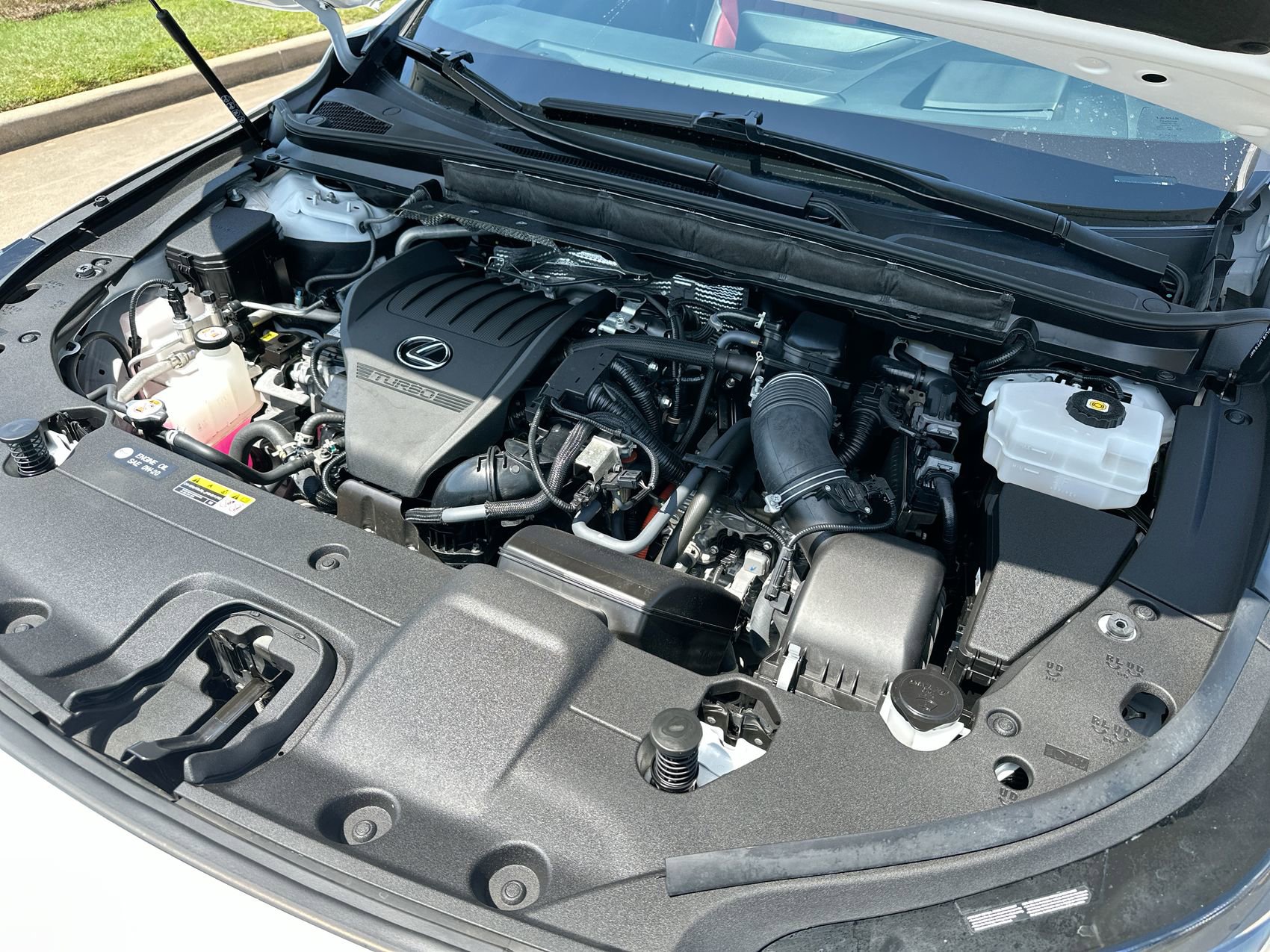 2024 Lexus RX Hybrid 500h - Photo 27