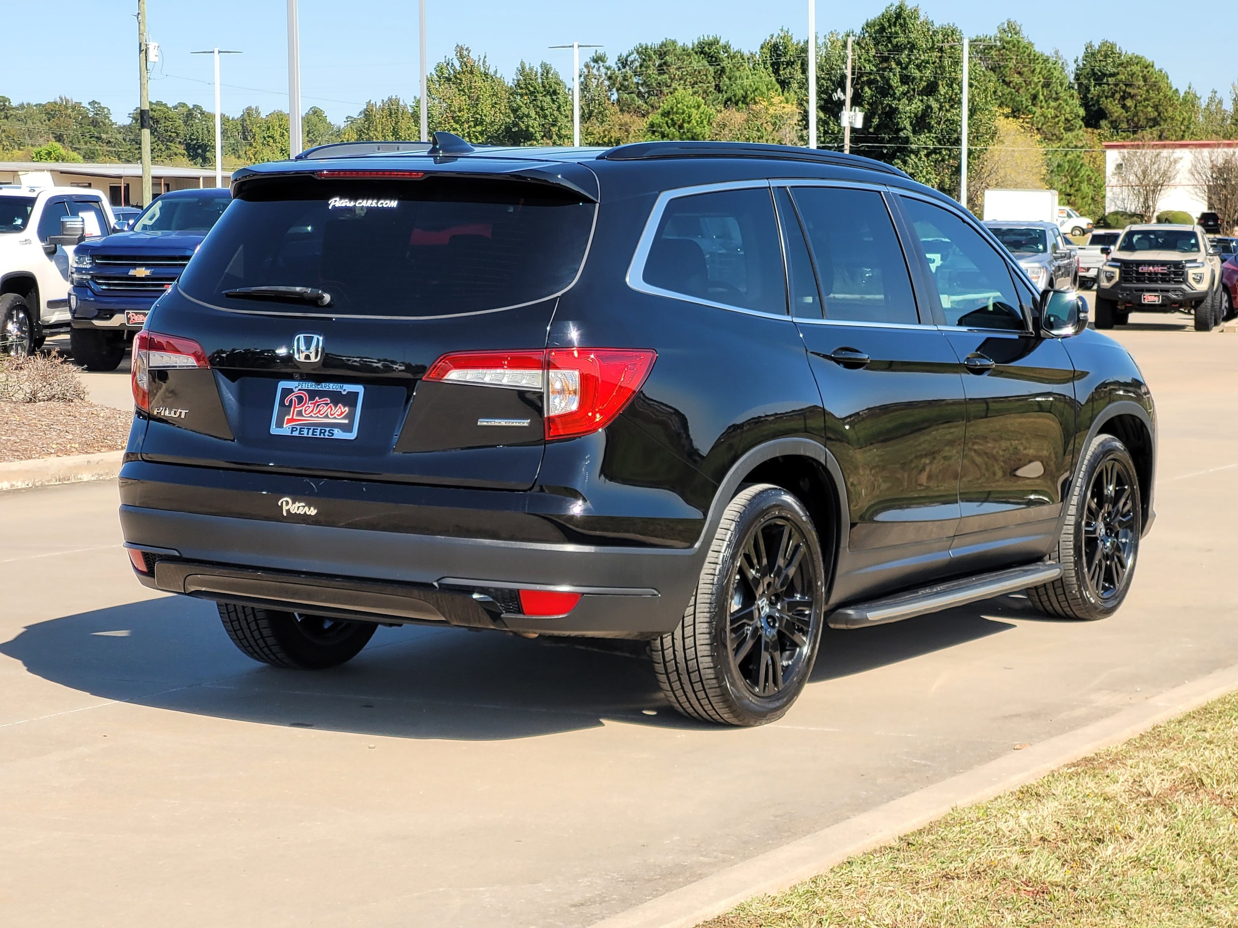 2022 Honda Pilot Special Edition photo 3