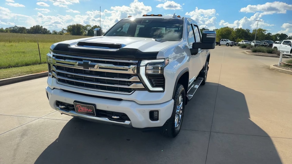 Used 2024 Chevrolet Silverado 2500HD High Country 4WD Crew Cab 159 High Country