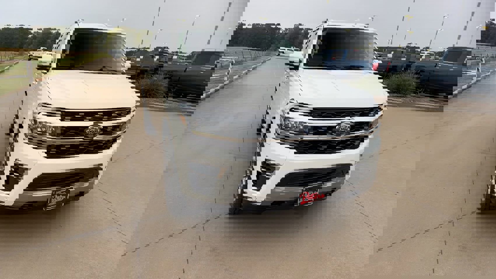 2022 Ford Expedition MAX Limited photo 4