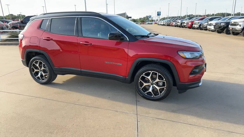Used 2025 Jeep Compass Limited Limited 4x4