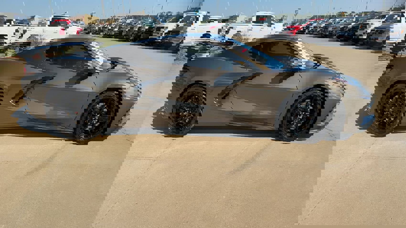 2021 Chevrolet Corvette 2LT photo 2