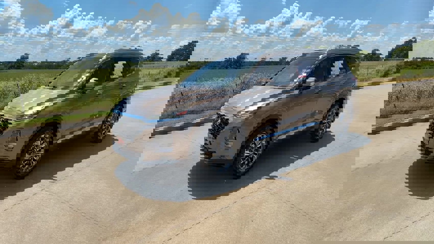 2020 Hyundai Santa Fe SEL photo 4