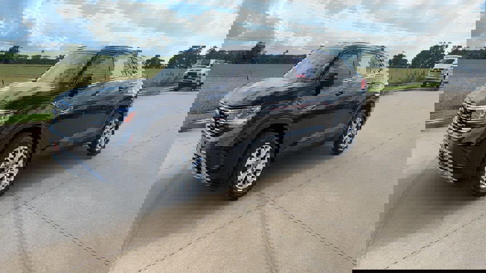 2020 Volkswagen Atlas Cross Sport photo 4