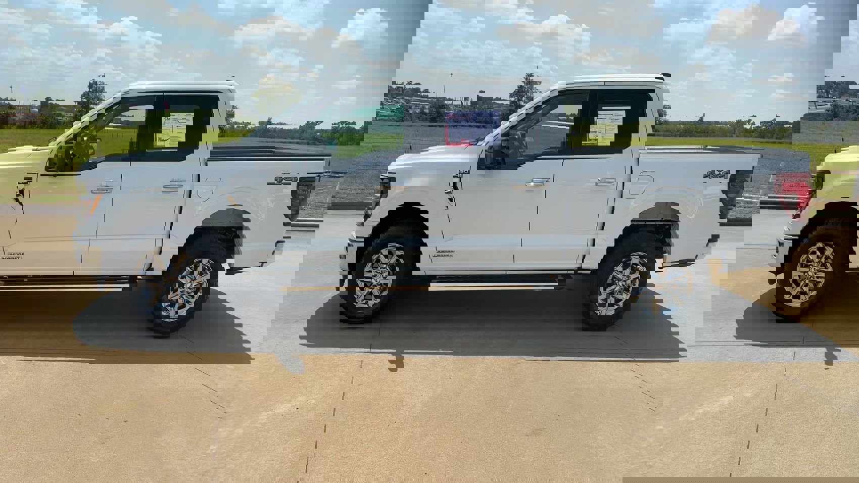 2024 Ford F-150 XLT photo 4