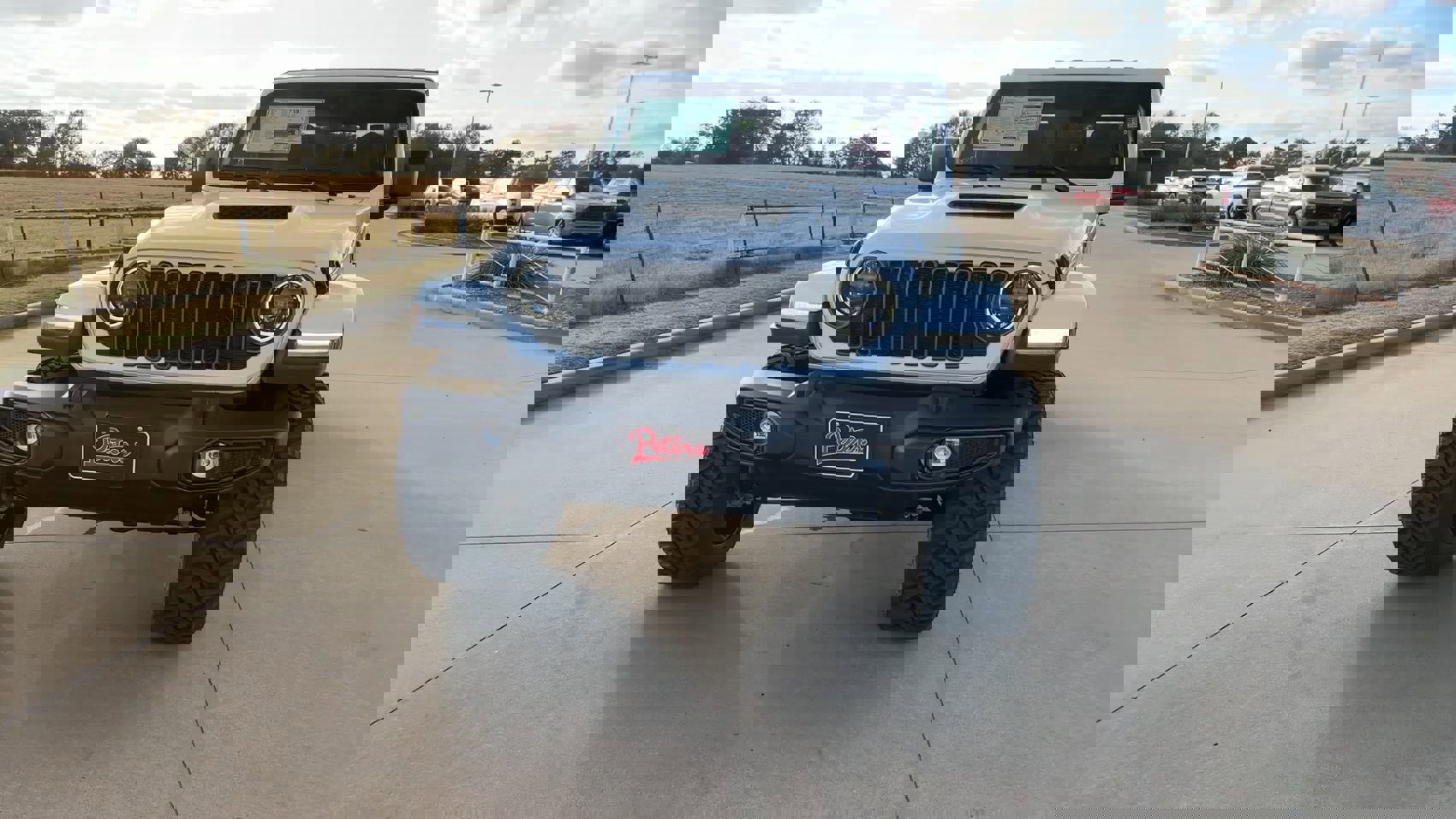 2025 Jeep Gladiator Sport S photo 3