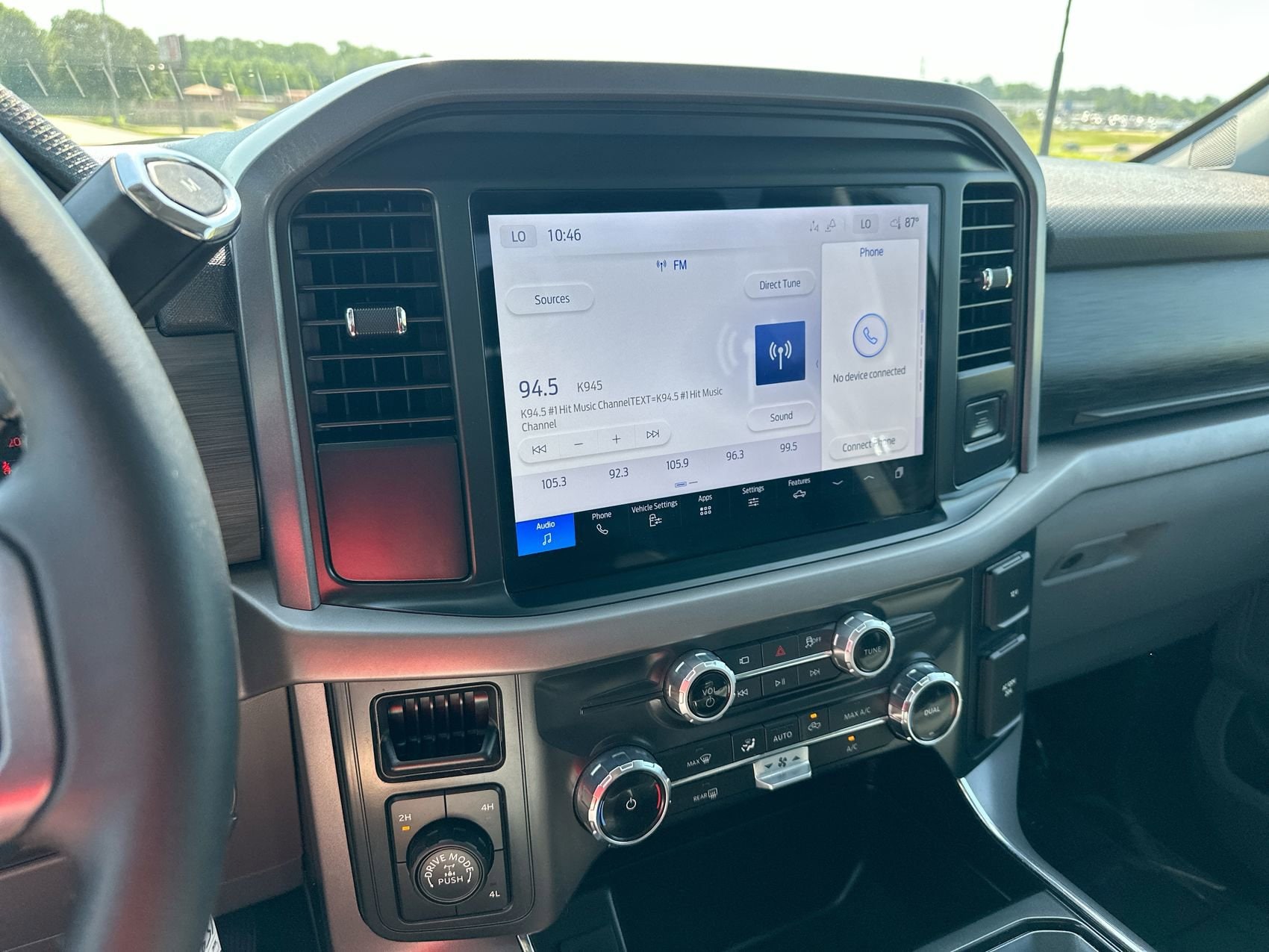 2025 Ford F-150 XLT - Photo 16