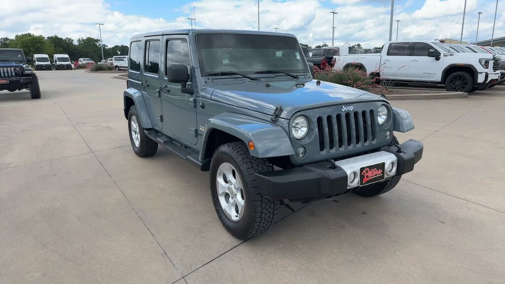 Used 2014 Jeep Wrangler Unlimited Sahara 4WD Sahara