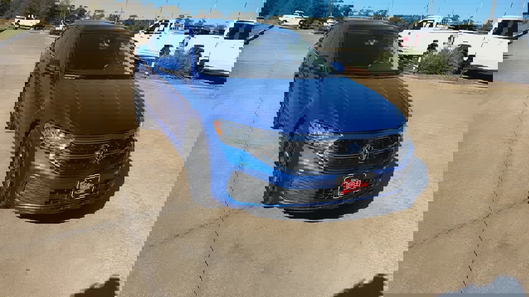 2024 Volkswagen Jetta SE photo 3