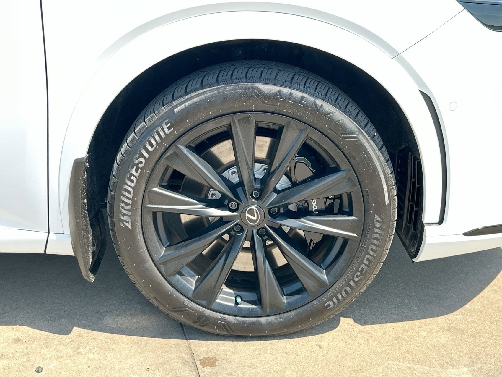 2024 Lexus RX Hybrid 500h - Photo 10