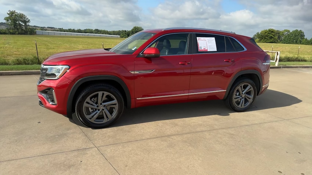 Used 2024 Volkswagen Atlas Cross Sport 2.0T SEL R-Line 2.0T SEL R-Line 4MOTION