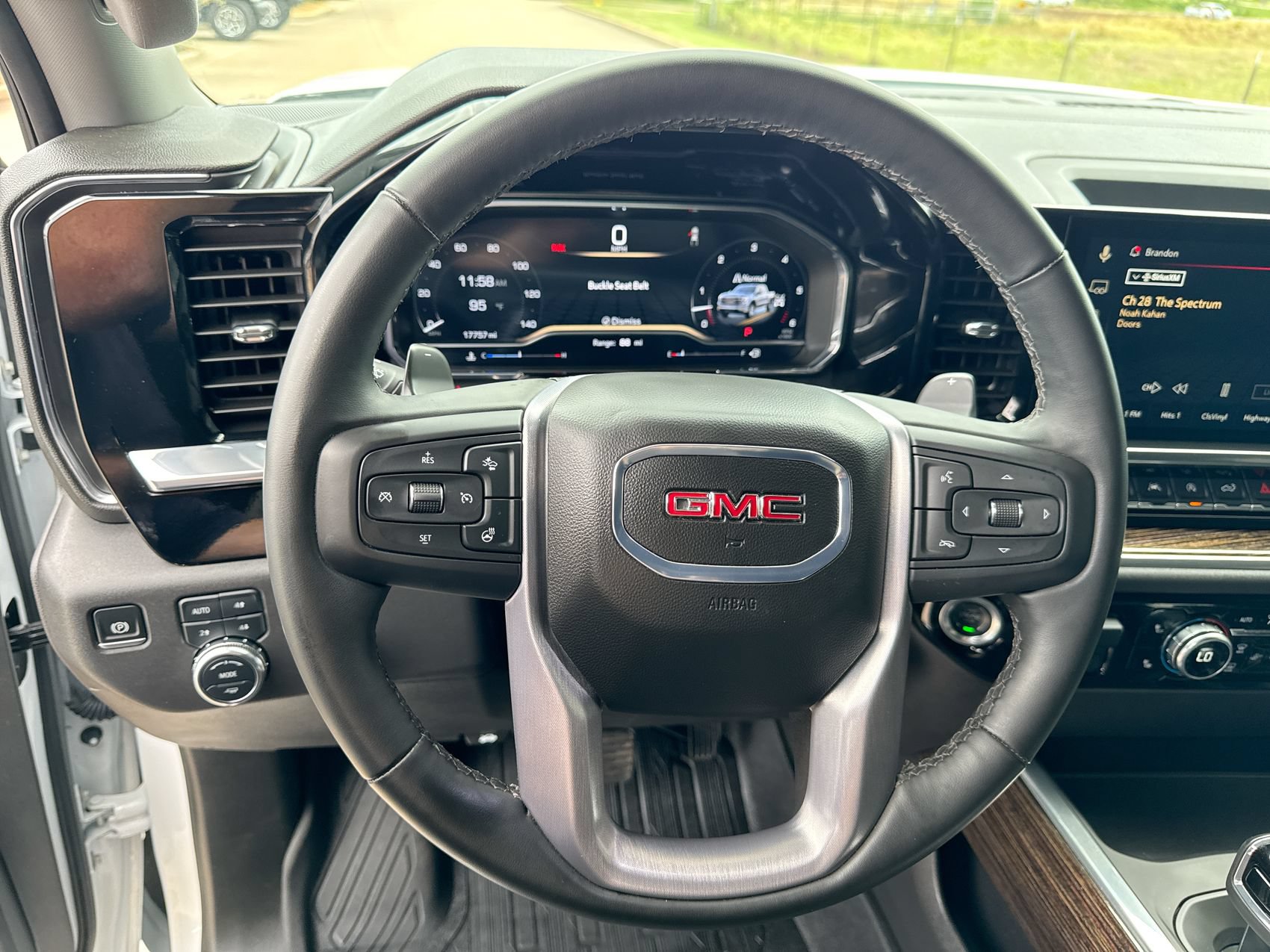 2025 GMC Sierra 1500 Elevation - Photo 14