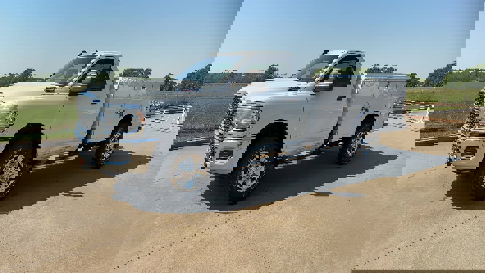 2024 Ram 2500 Tradesman photo 4