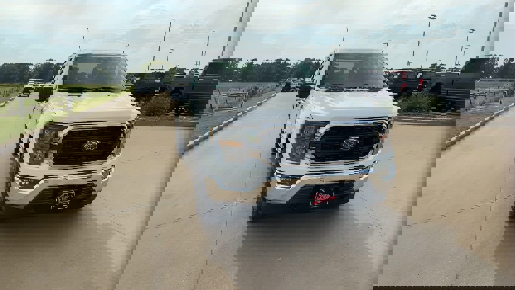 2023 Ford F-150 XLT photo 3