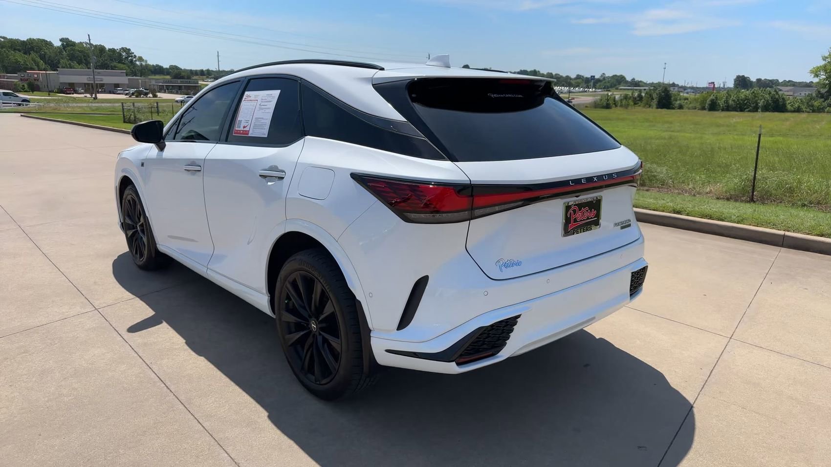 2024 Lexus RX Hybrid 500h - Photo 7