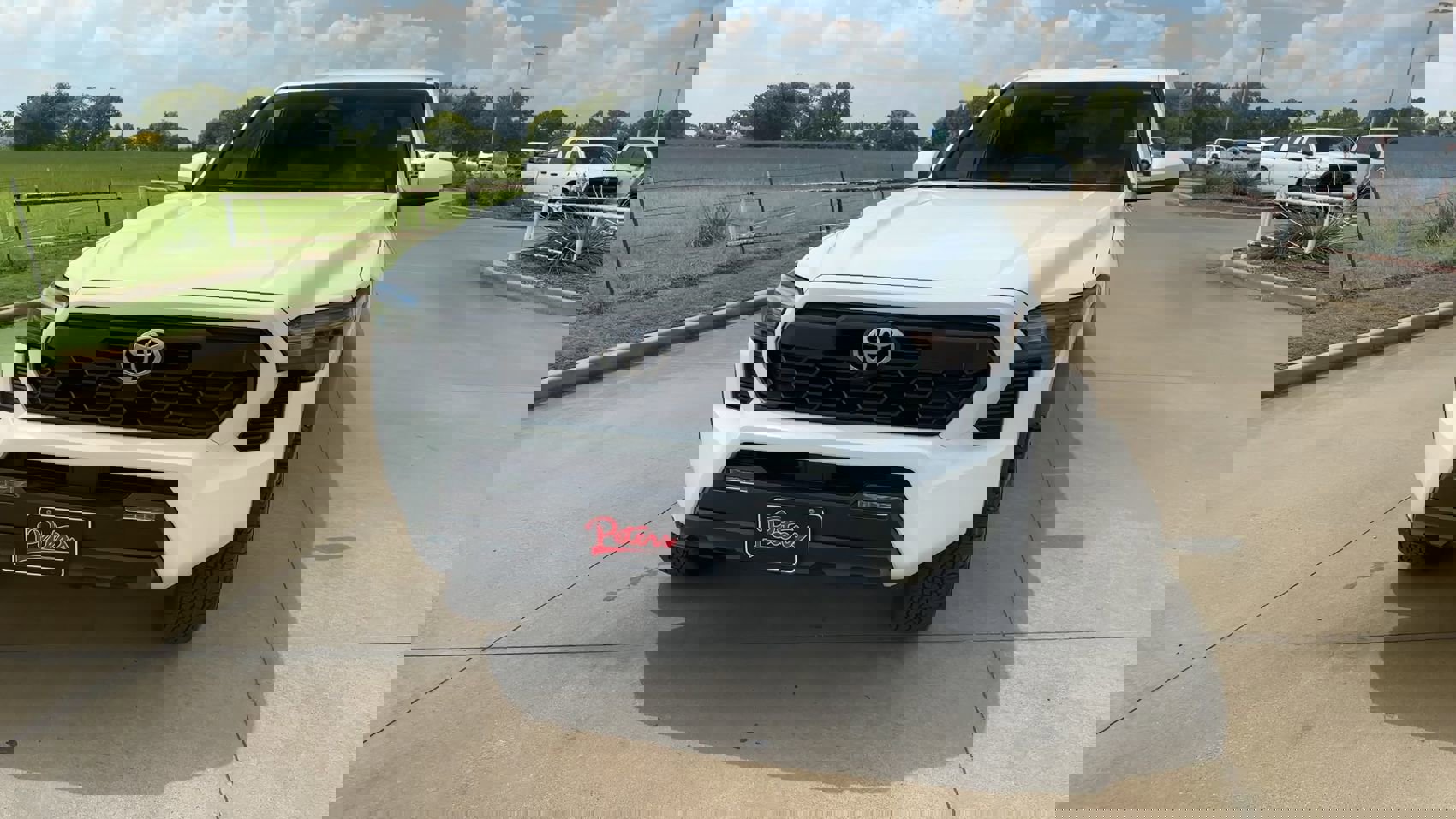 2024 Toyota Tacoma 4x4 SR5 Double Cab photo 4