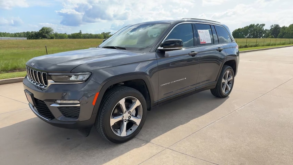 Used 2025 Jeep Grand Cherokee Limited Limited 4x4