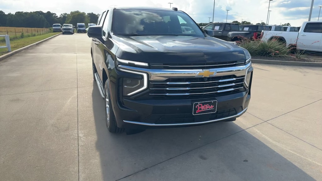 Used 2025 Chevrolet Suburban LT 4WD LT