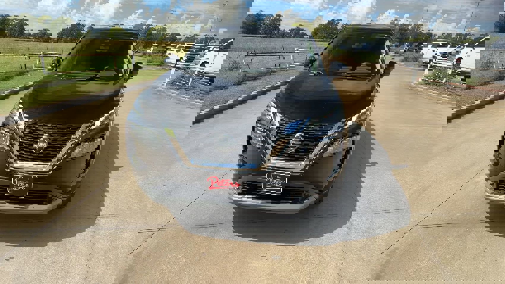 2023 Nissan Rogue SV photo 3